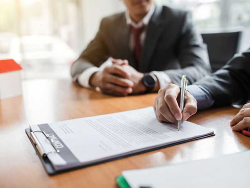 Ký kết hợp đồng cho thuê văn phòng chính xác